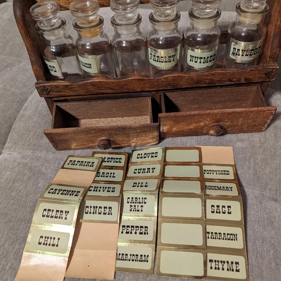 Spice Rack - Picture 4 of 4